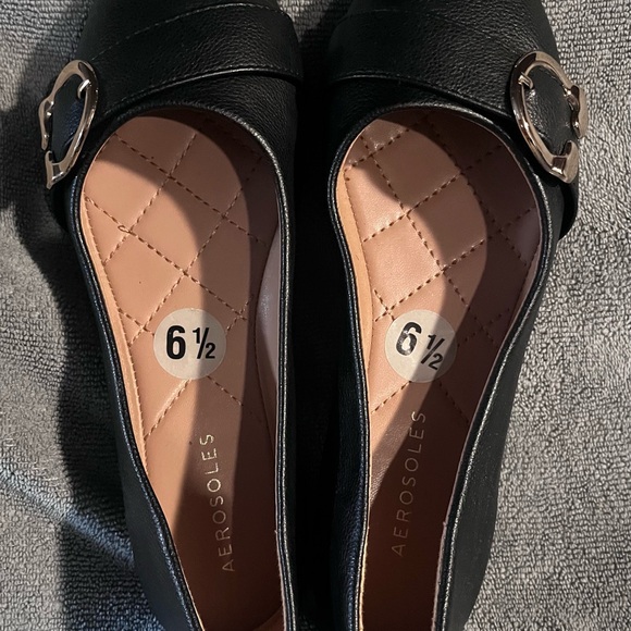 Flats - Picture 2 of 4